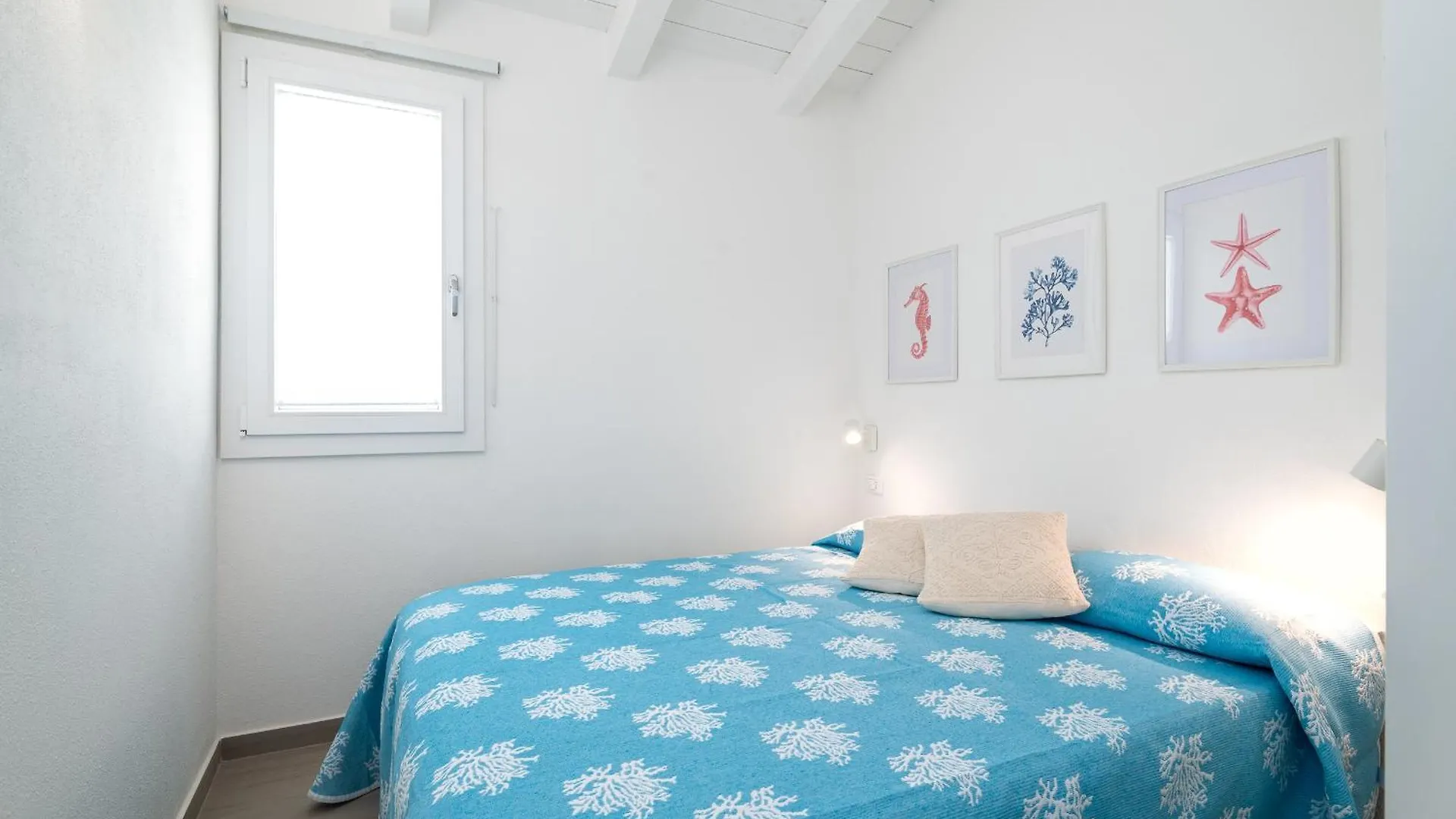Apartment Domusmeralda - Blu - Attico Sul Mare Italy